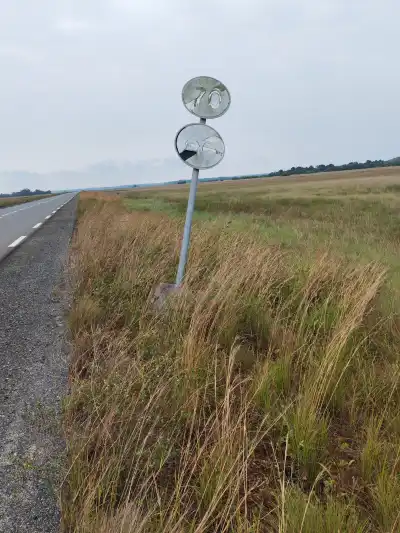 Signalisation de sécurité détériorée après la station BP